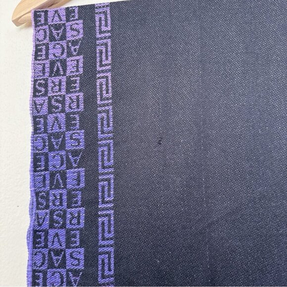 Versace Unisex Purple Ombre Geometric One Size Woven Scarf - Picture 15 of 15